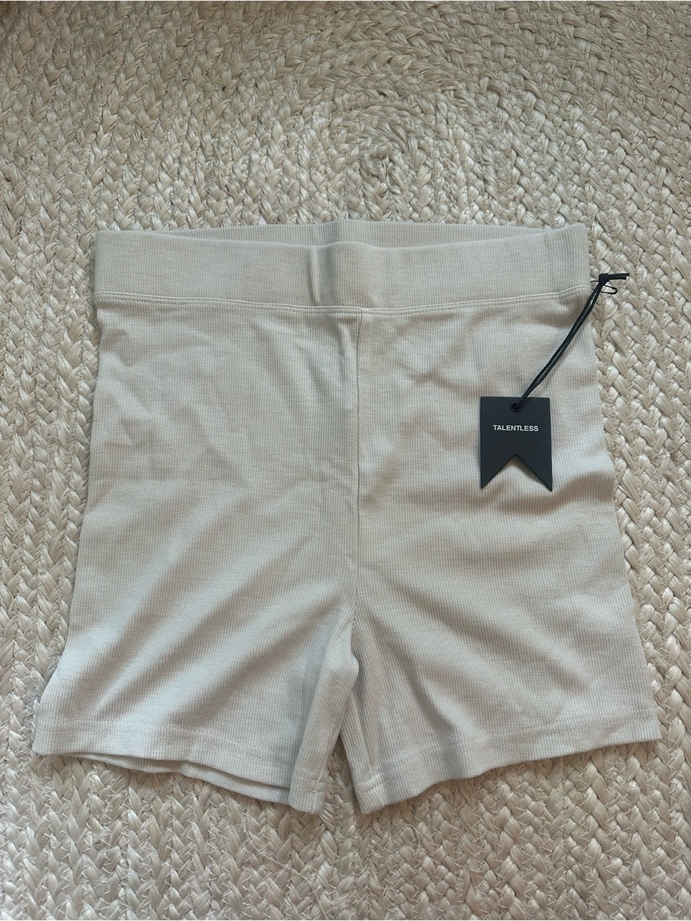 TALENTLESS Cream Ribbed Bike Shorts